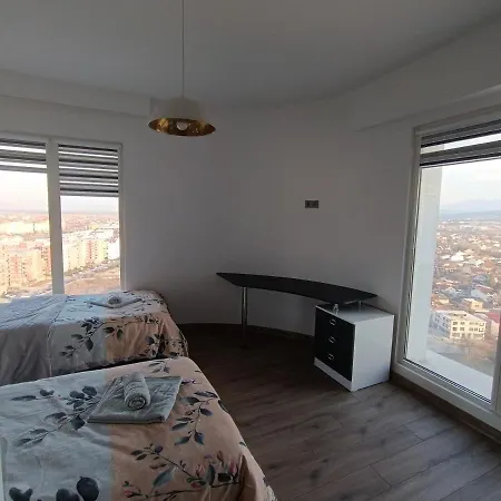18Th & 16H Floor Secure Luxury Condos With Pool & Fitness Included In Price Szkopje Kültér fotó