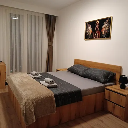18Th & 16H Floor Secure Luxury Condos With Pool & Fitness Included In Price Szkopje Kültér fotó