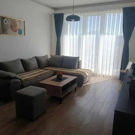 18Th & 16H Floor Secure Luxury Condos With Pool & Fitness Included In Price Szkopje Kültér fotó