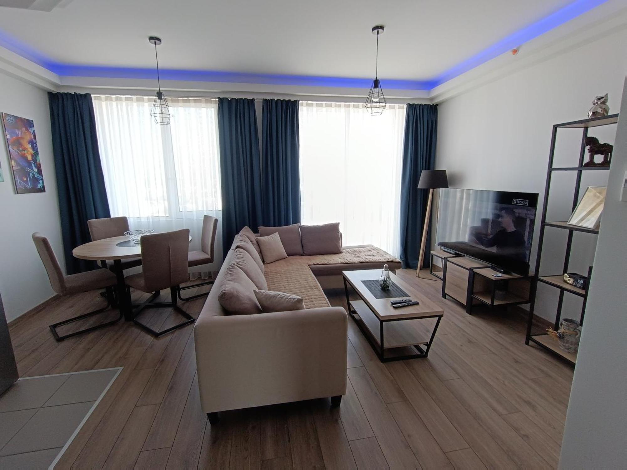 Apartman 18th & 16h Floor Secure Luxury With Pool & Fitness Included In Price