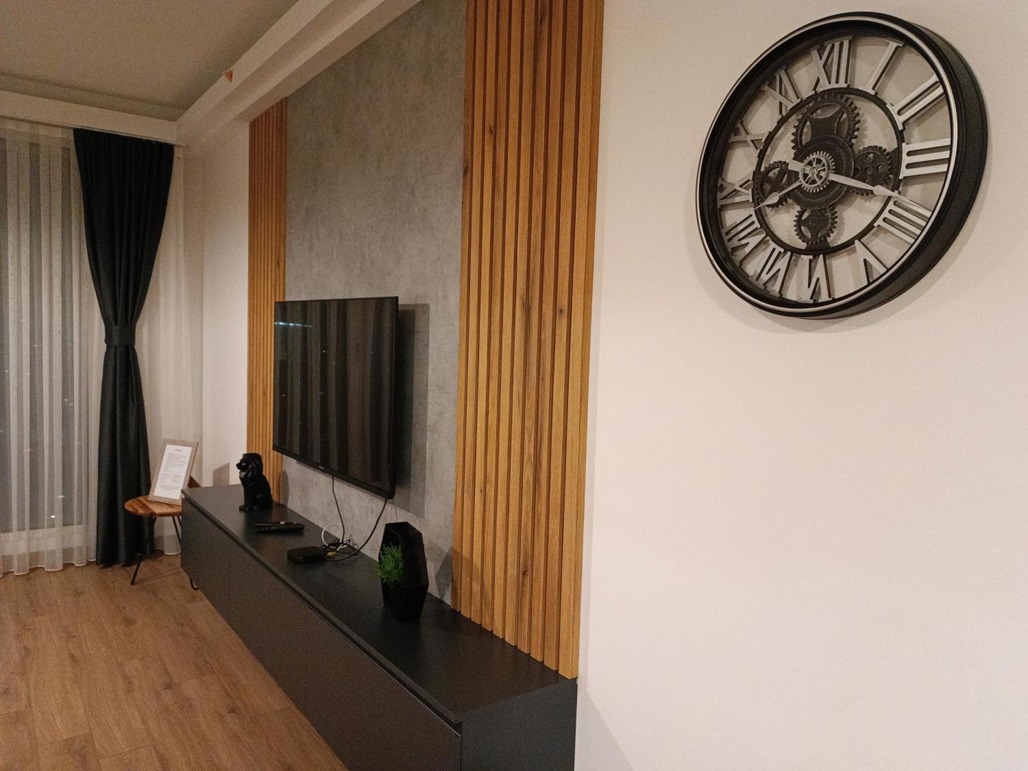 Apartman 18th & 16h Floor Secure Luxury With Pool & Fitness Included In Price *