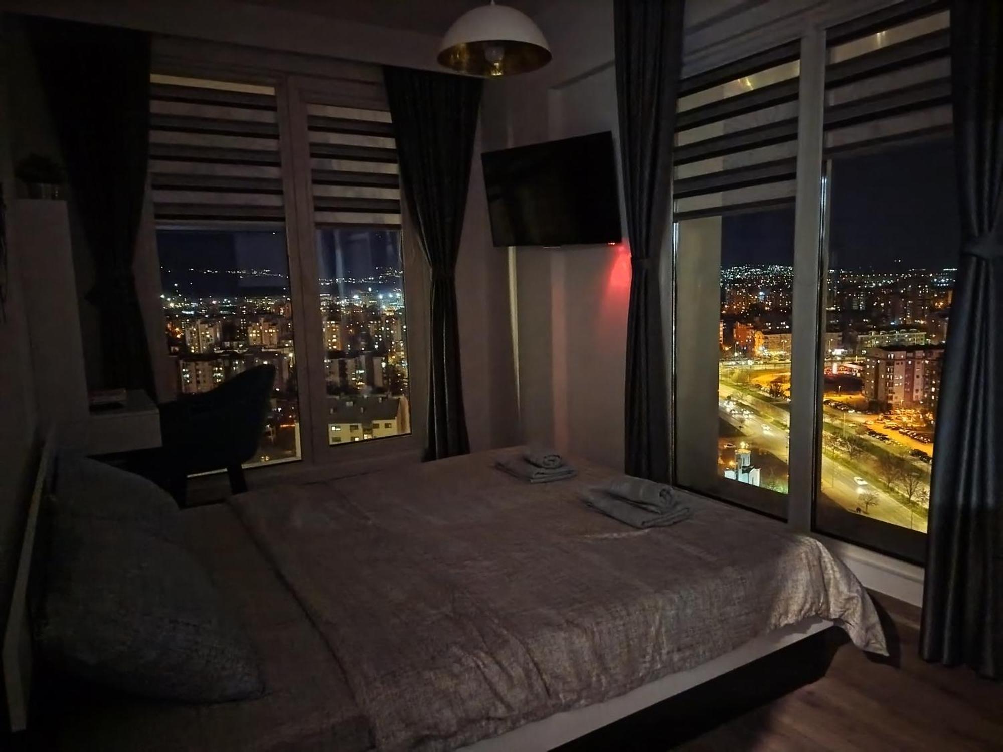 Apartman 18th & 16h Floor Secure Luxury With Pool & Fitness Included In Price